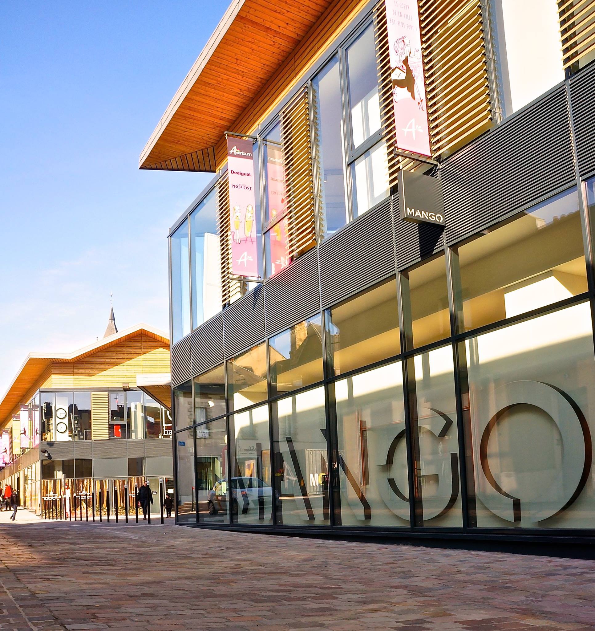 Shopping centre